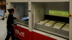 FLEXSPACE SILO2 utilizes IRIDE light technology.